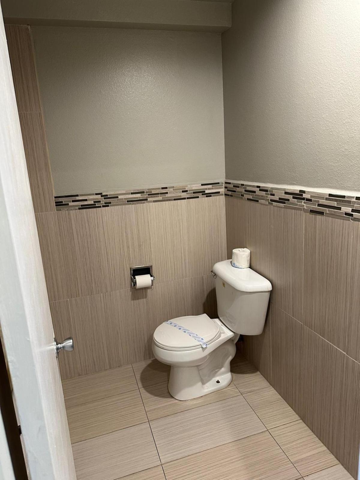 Heritage Inn And Suites Corona Ngoại thất bức ảnh