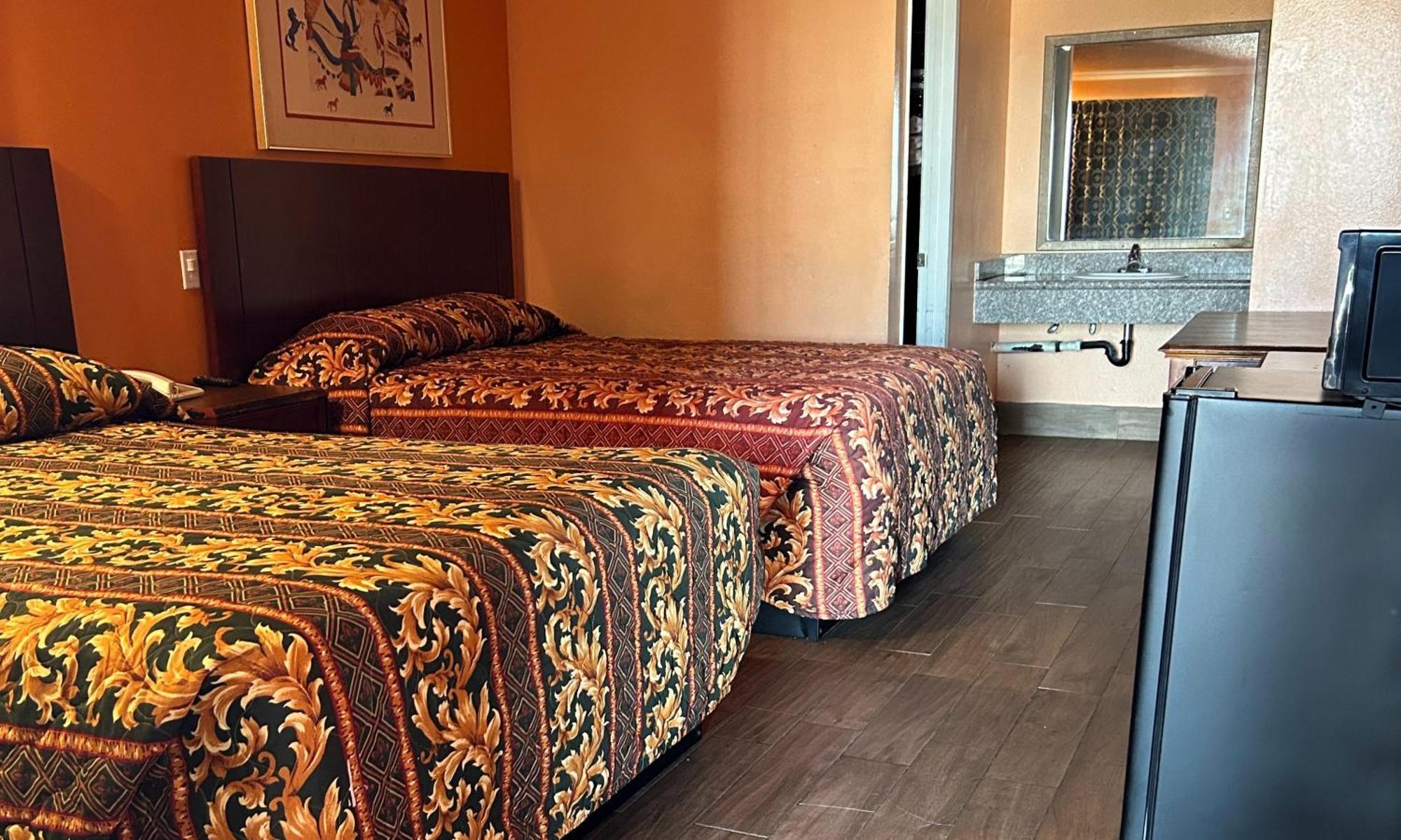 Heritage Inn And Suites Corona Ngoại thất bức ảnh